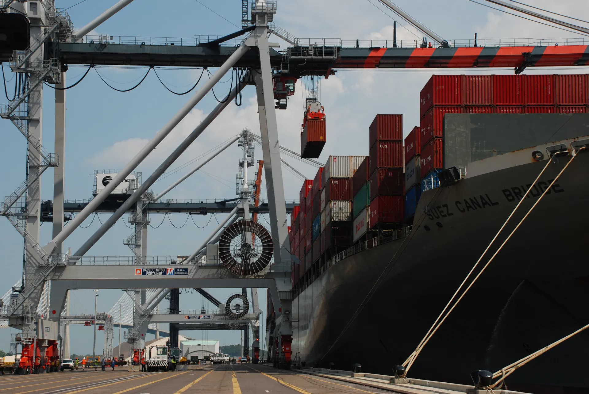 SUEZ CANAL, container ship (IMO 9230311)