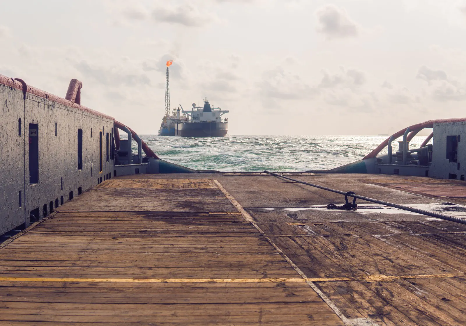 Offshore installation seen from a vessel deck