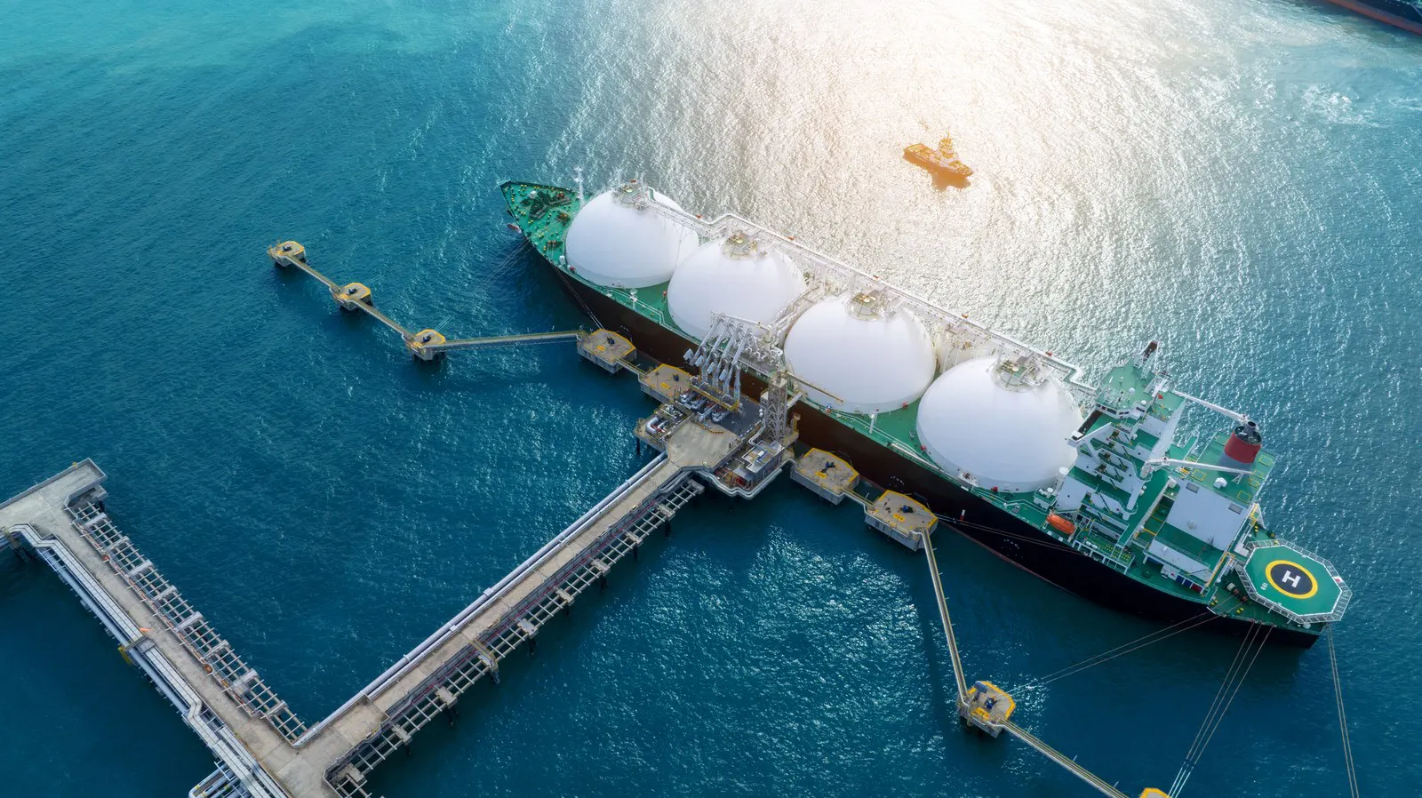 LNG carrier moored at a gas terminal jetty