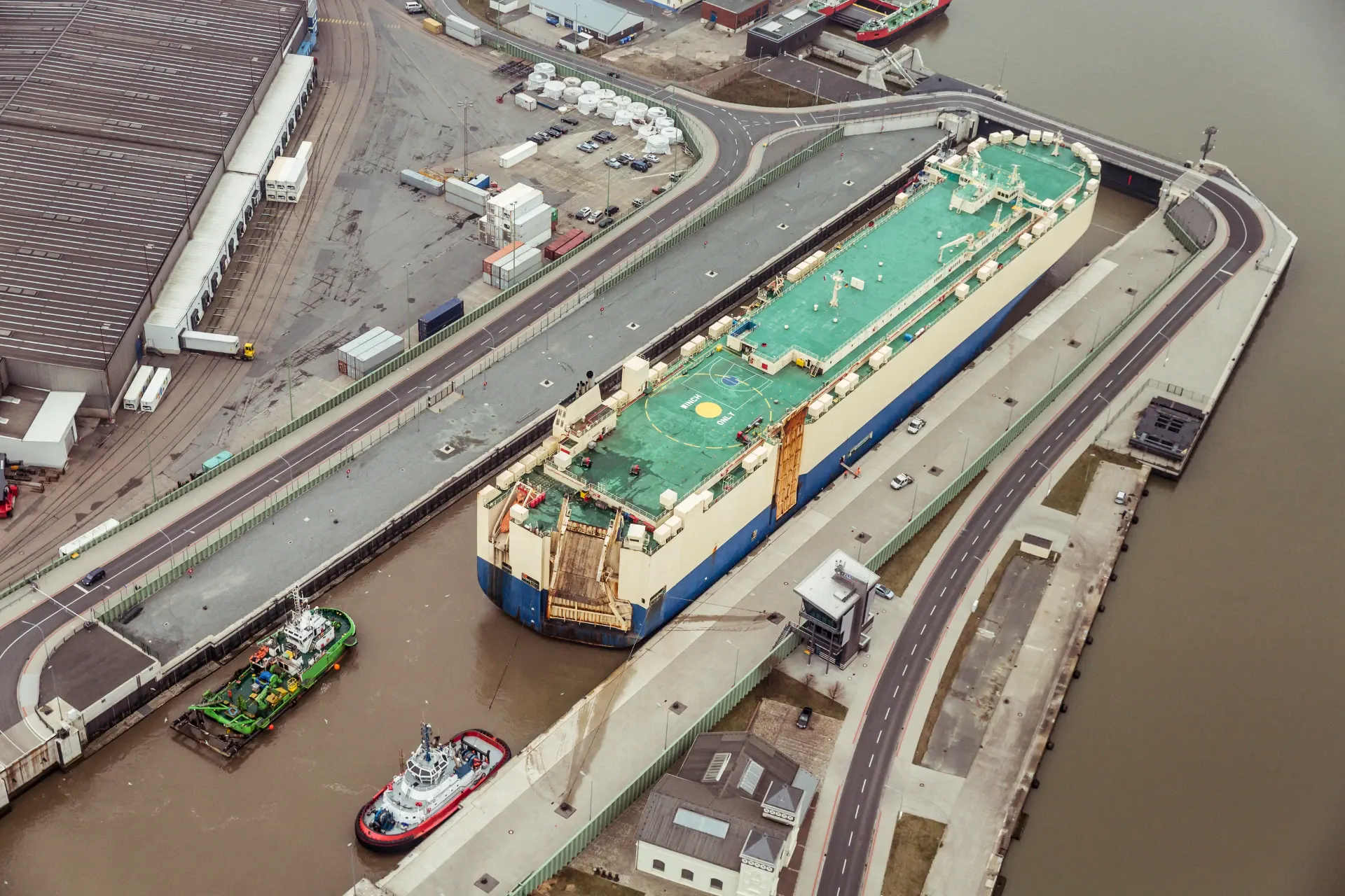 Vehicle carrier transiting a lock