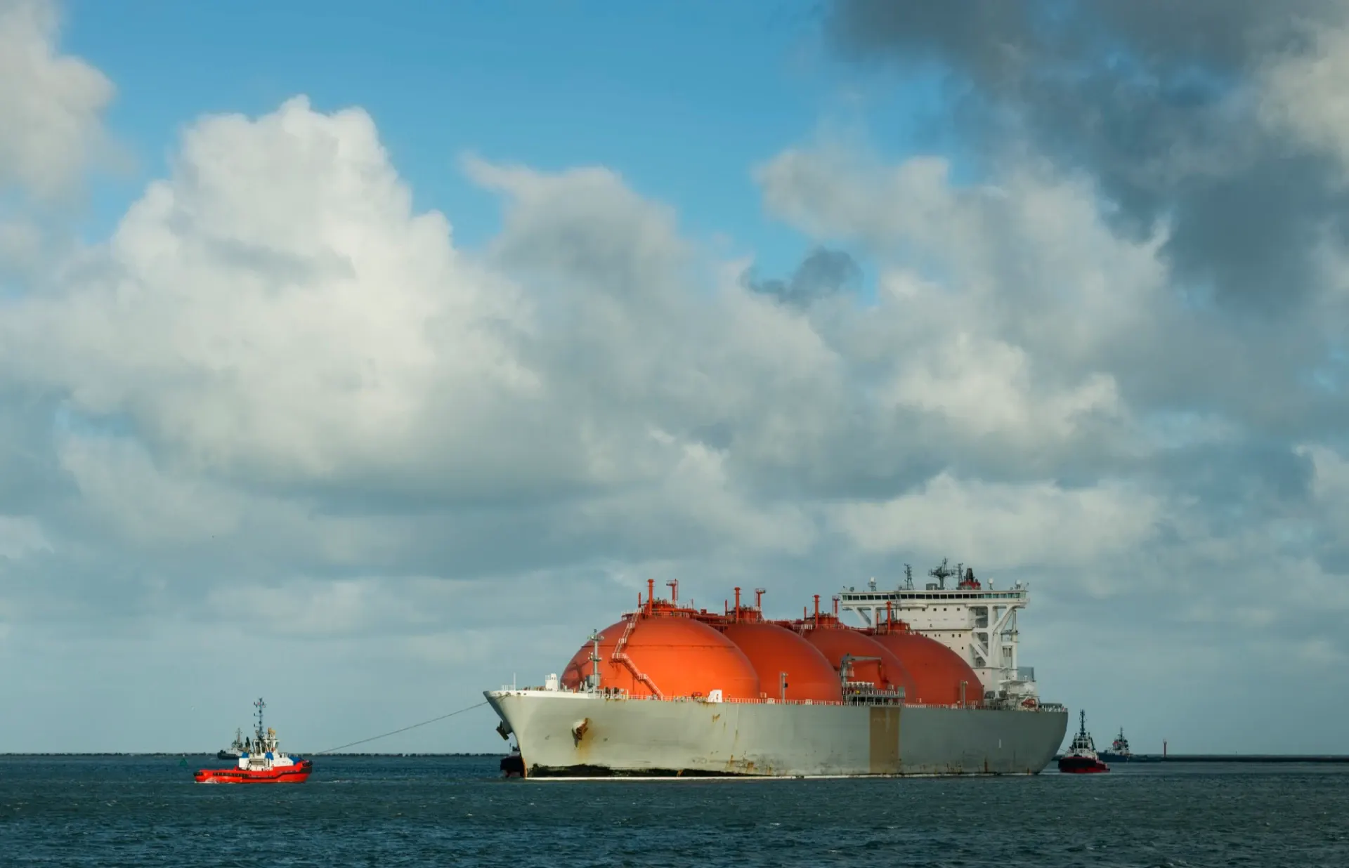 Boluda Towage took 16 vessels as Chinese, Turkish and Vietnamese yards build for stock